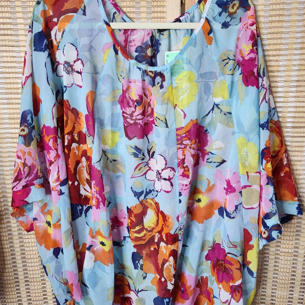 Ladies Blouse - Picture 3 of 4